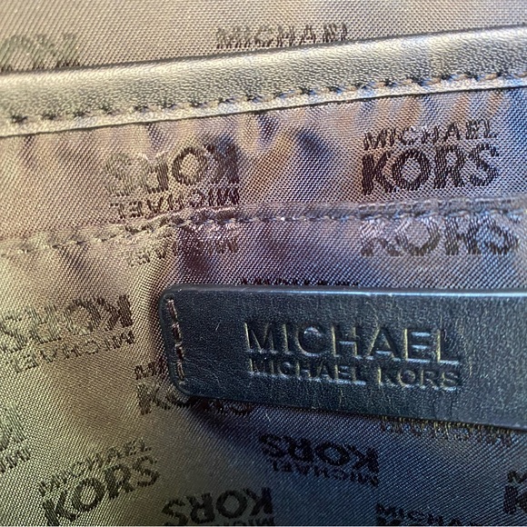 Michael kors backpack - Picture 3 of 4